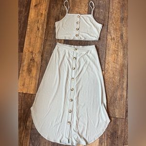 Adorable two piece, sage, green pink lily set.